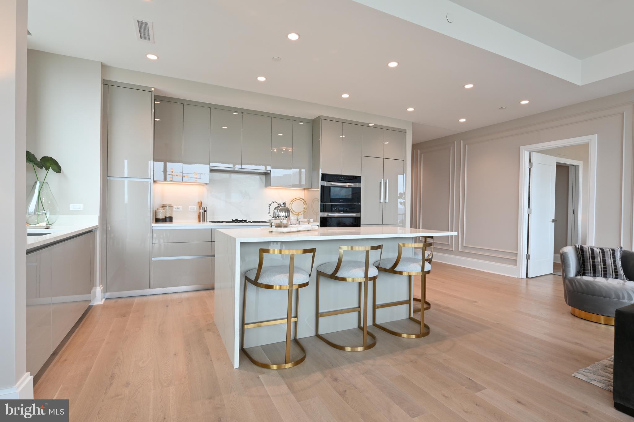 7887 Jones Branch Dr #901 - McLean