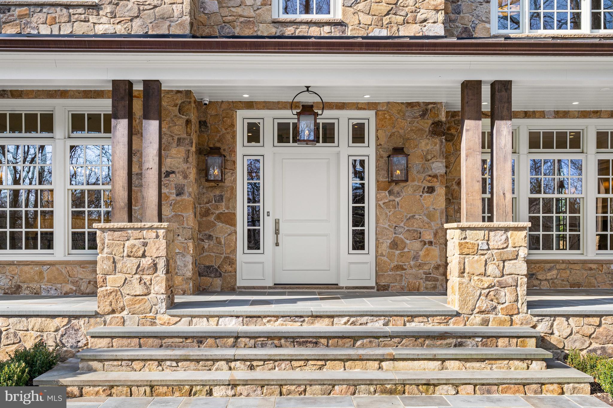 1714 N Albemarle St - McLean