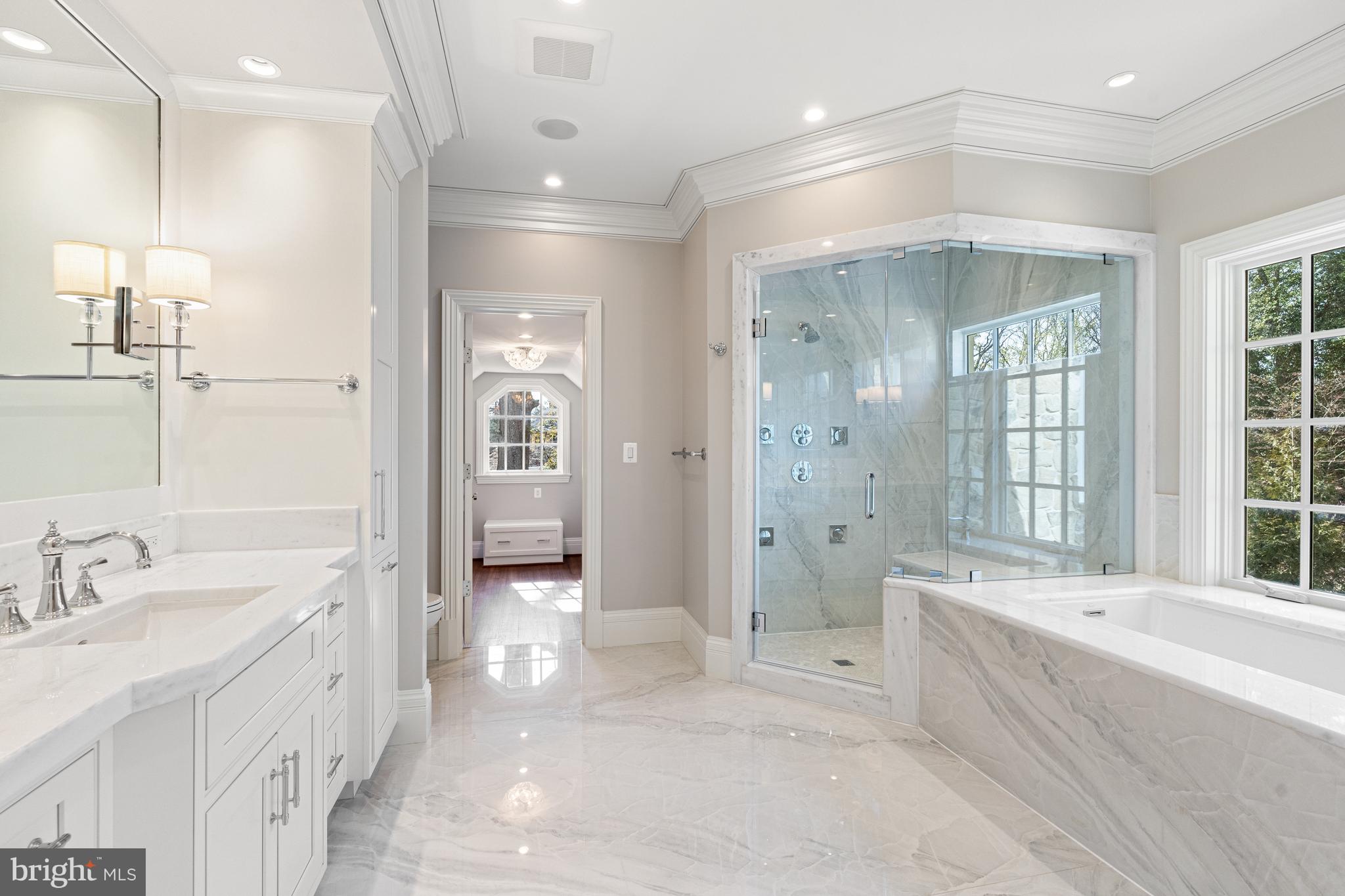 1714 N Albemarle St - McLean