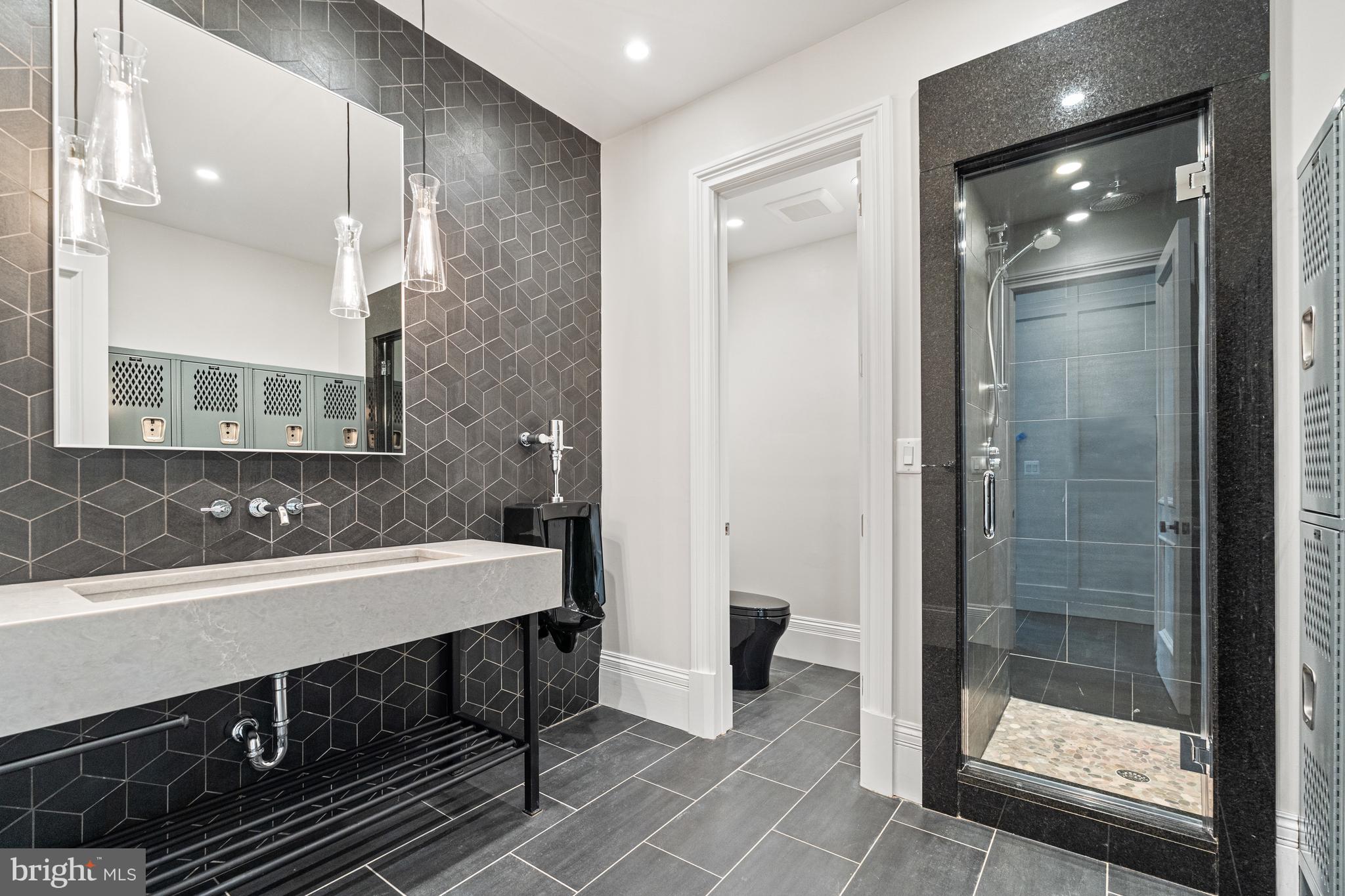 1714 N Albemarle St - McLean