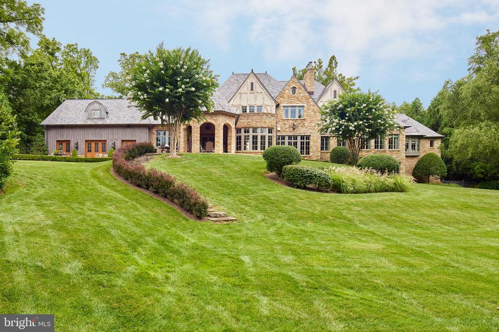 1113 Langley Ln - McLean
