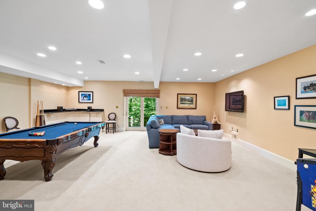 6707 LUPINE LANE