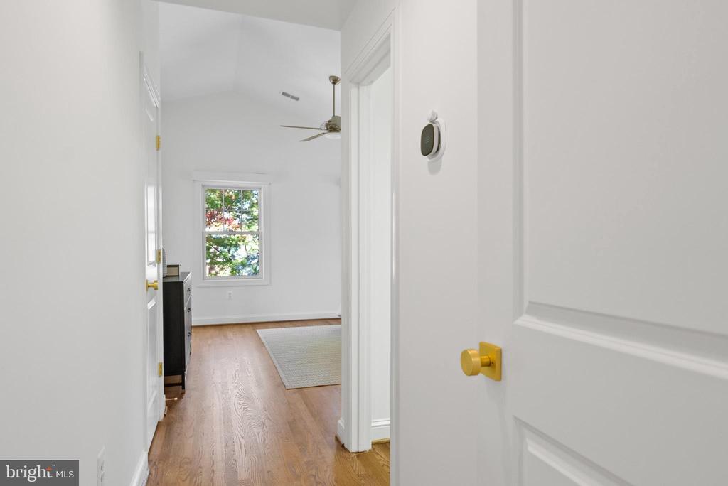 2647 WOODLEY PLACE