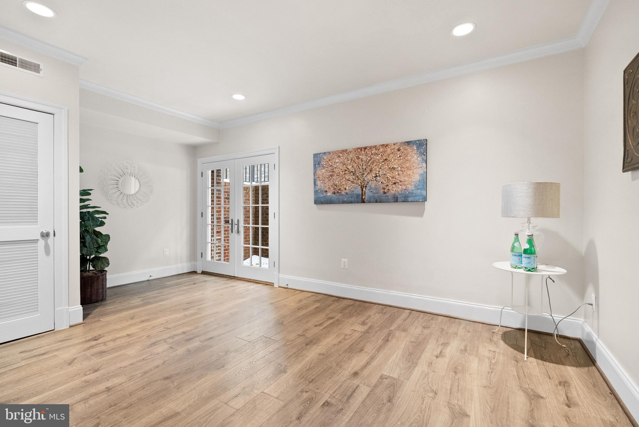 6817 STOCKWELL MANOR DRIVE