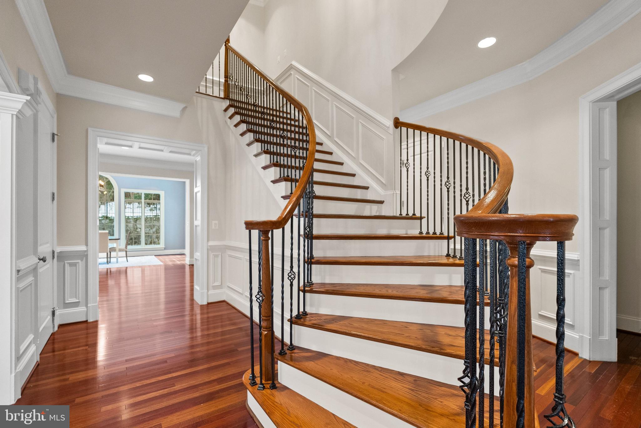 6817 STOCKWELL MANOR DRIVE