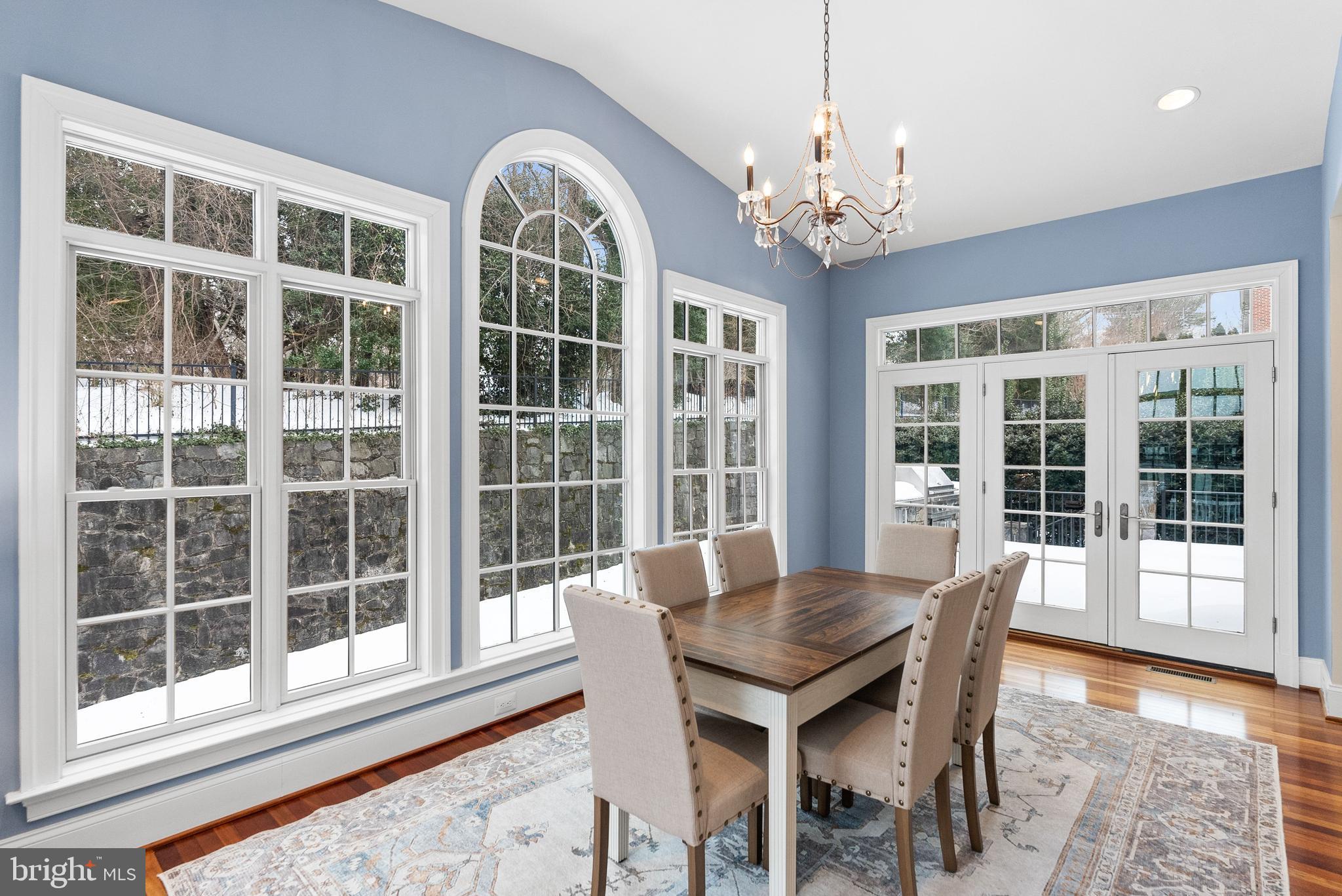 6817 STOCKWELL MANOR DRIVE