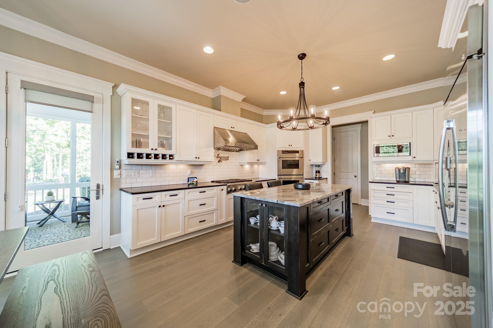 1946 Brawley School Road