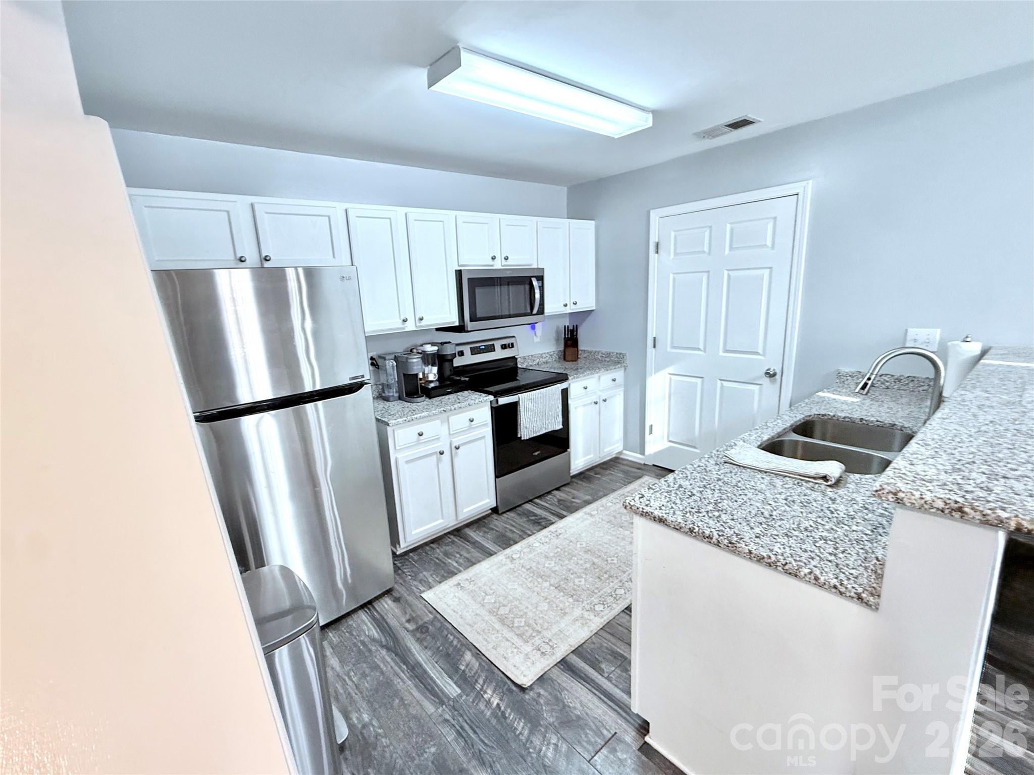 7479 Bluff Point Lane Unit: 13