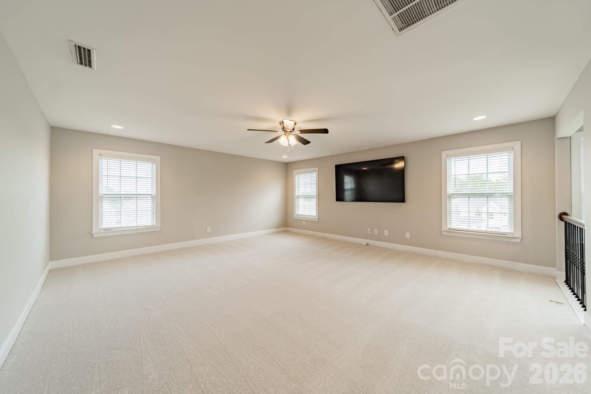 208 Canoe Pole Lane