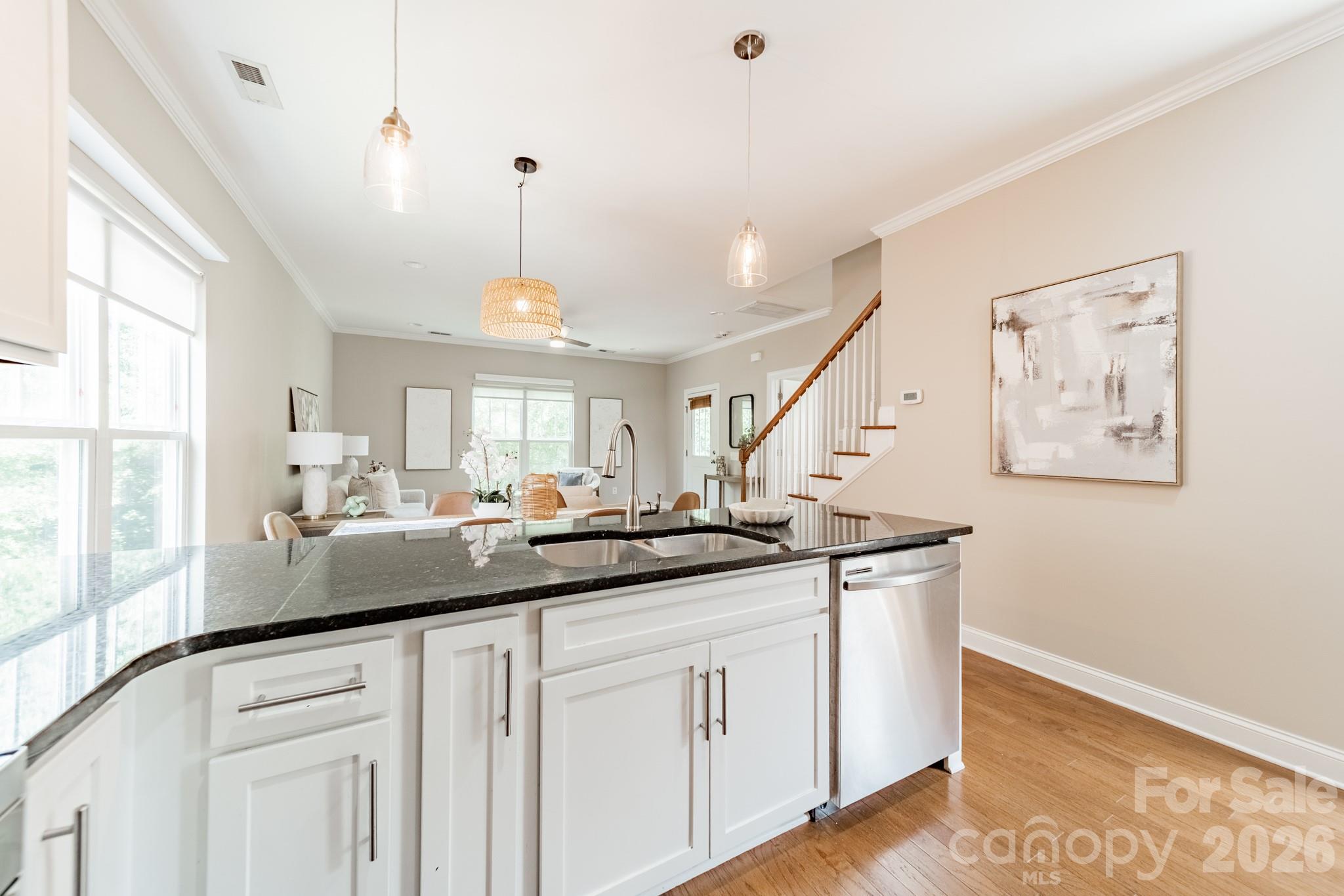10236 Vanguard Parkway
