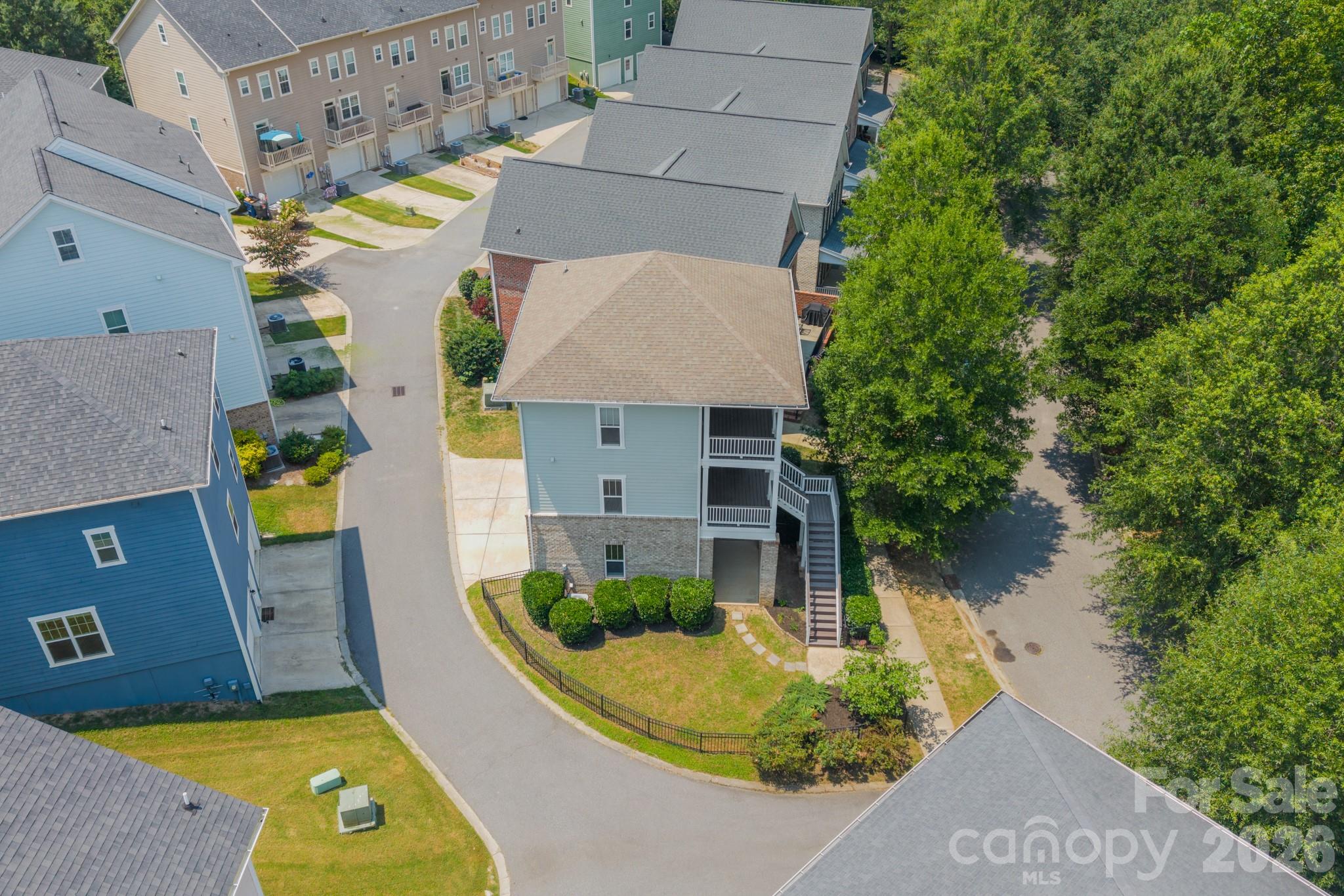 10236 Vanguard Parkway