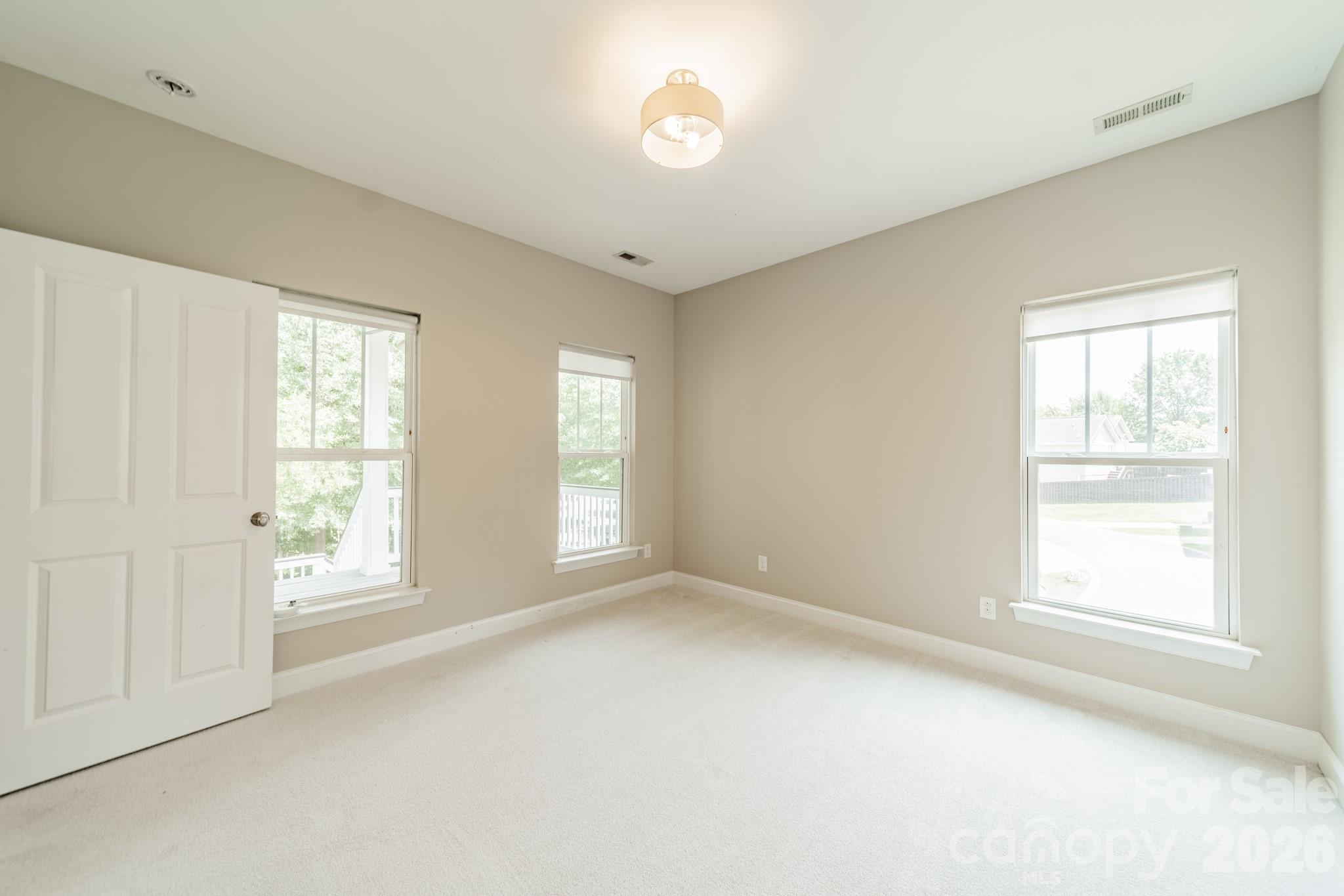 10236 Vanguard Parkway