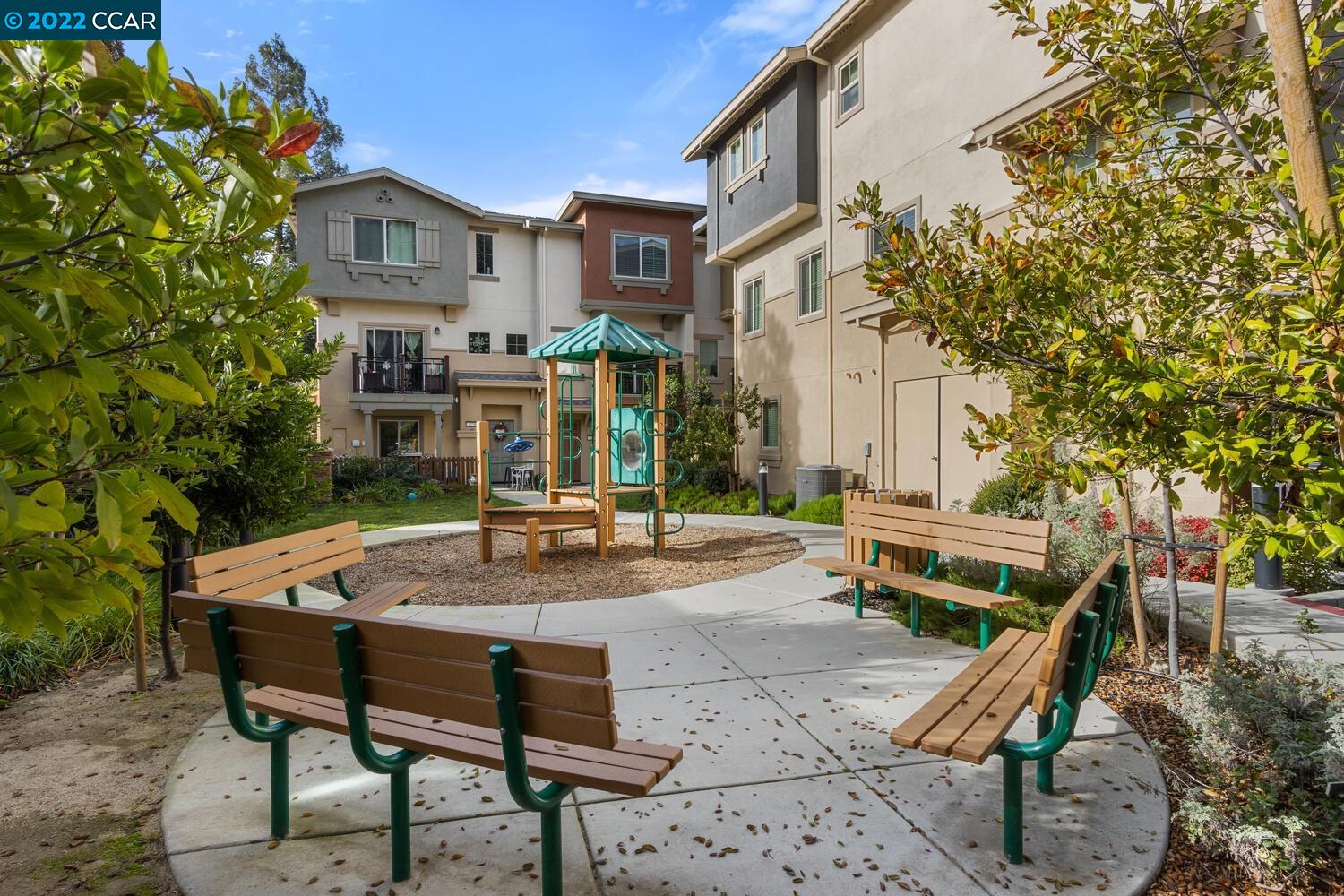 1260 Detroit Ave Unit: 5