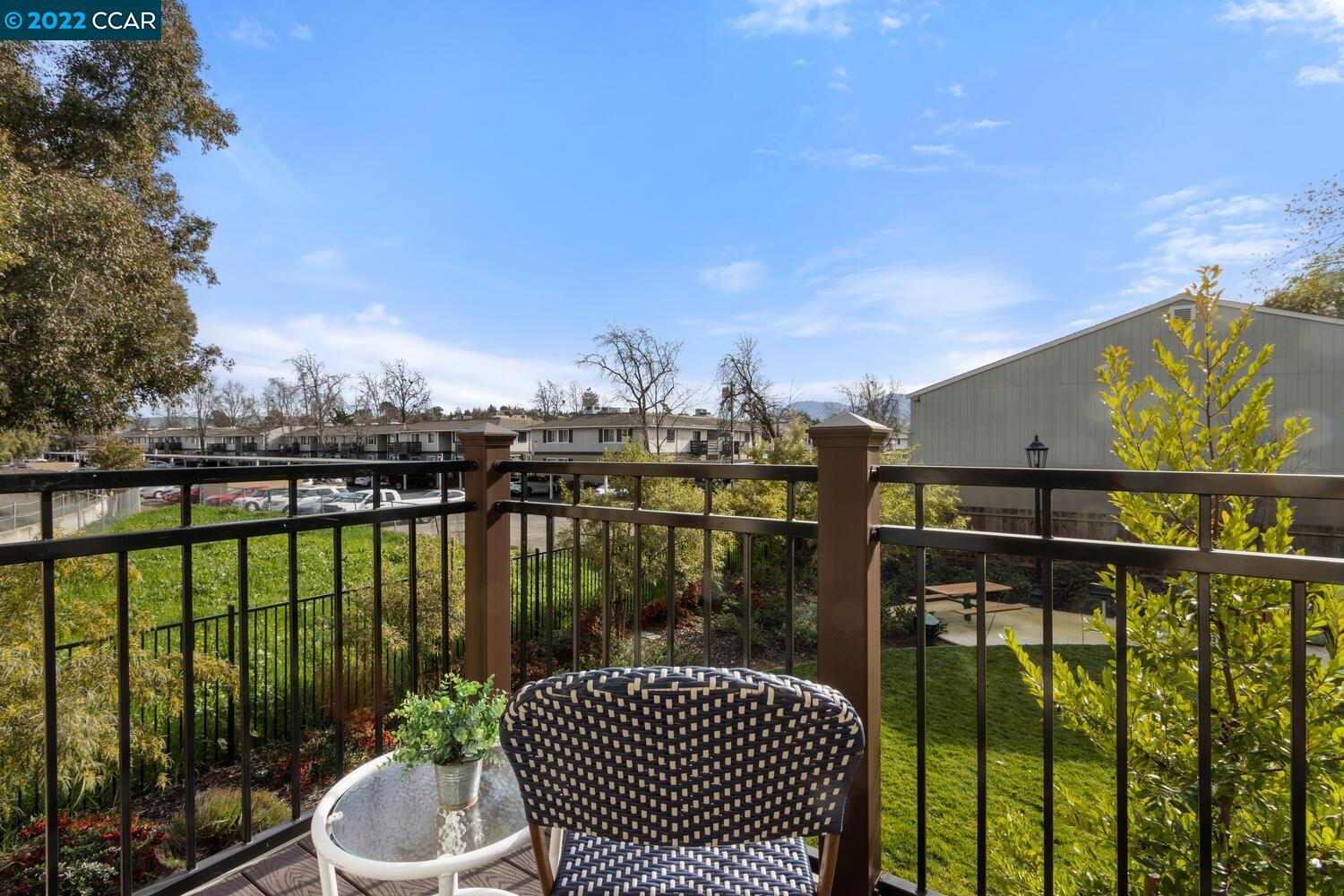 1260 Detroit Ave Unit: 5