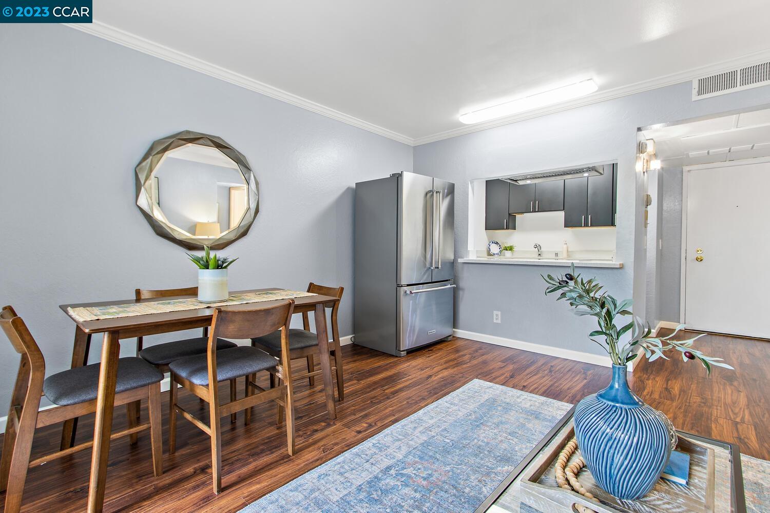 310 N Civic Dr Unit: 401