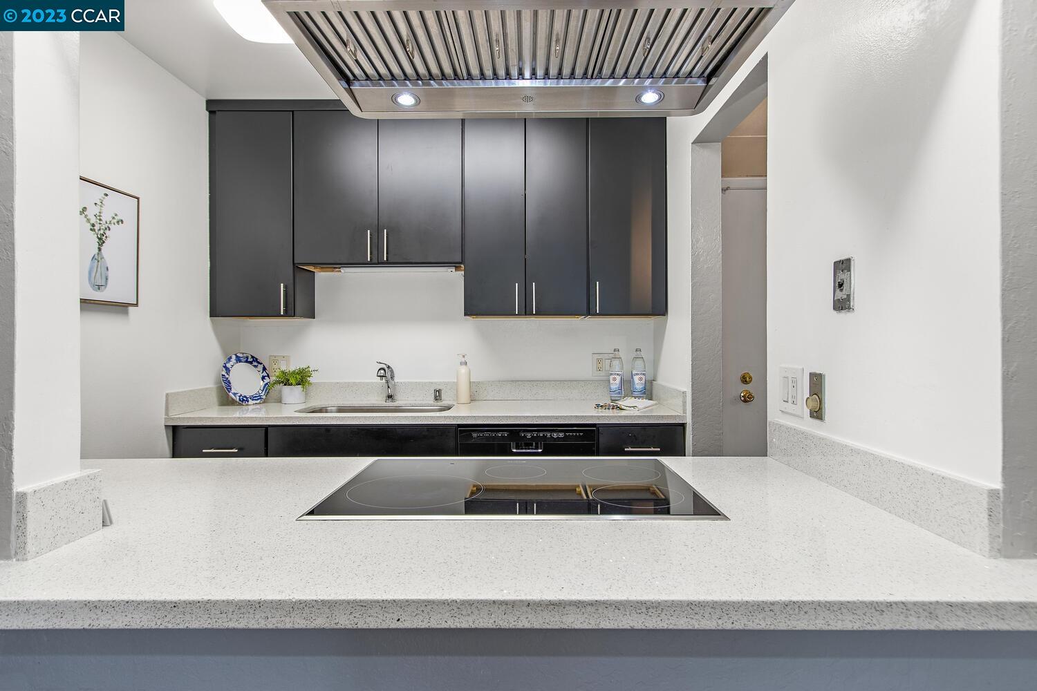 310 N Civic Dr Unit: 401