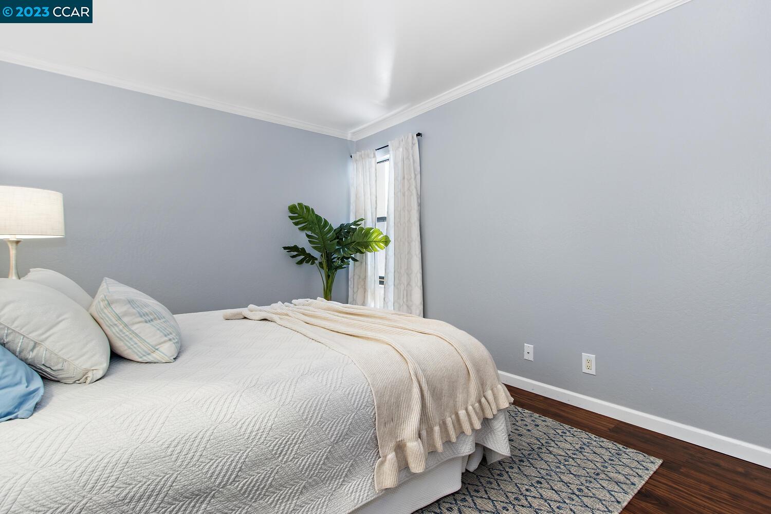 310 N Civic Dr Unit: 401