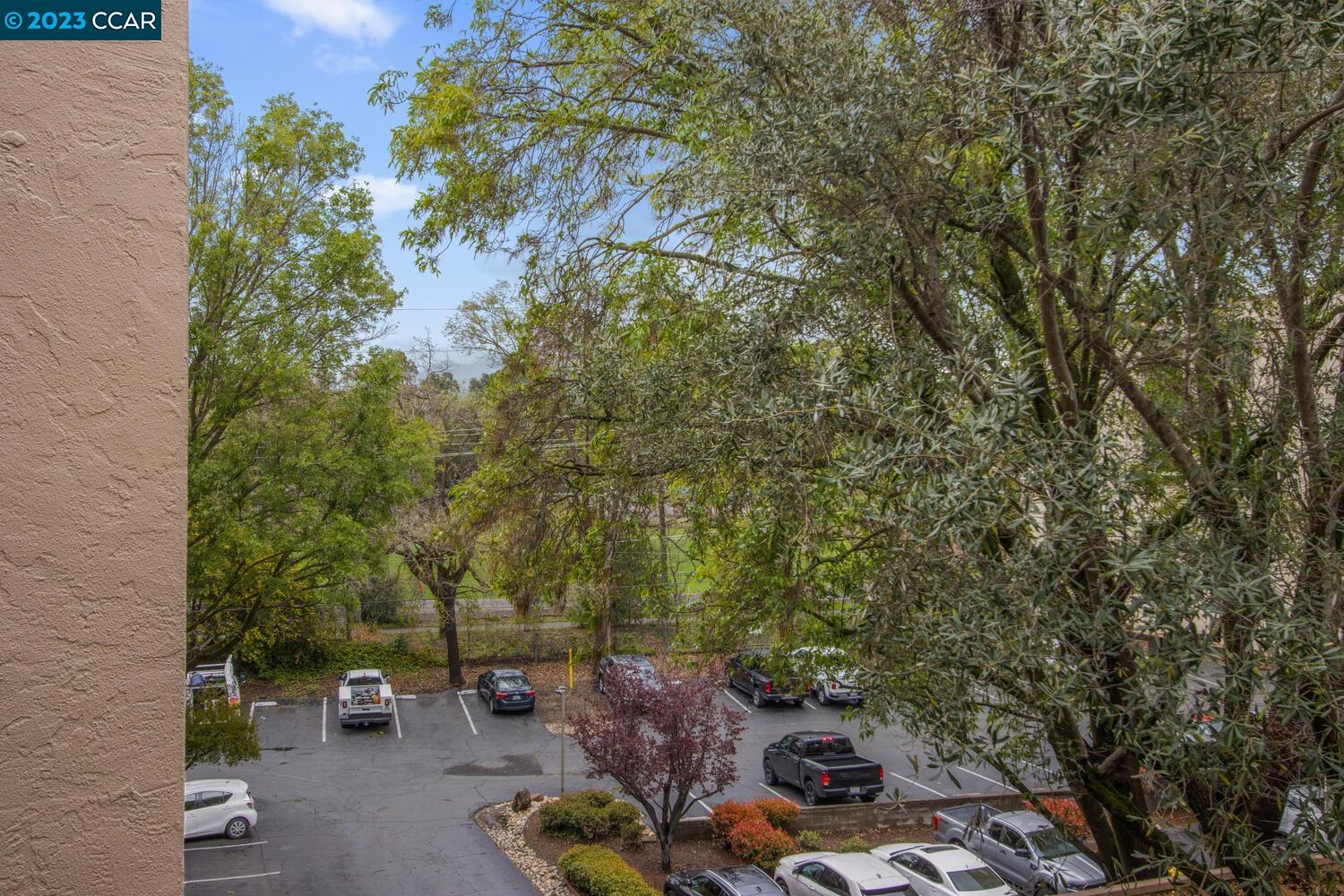 310 N Civic Dr Unit: 401