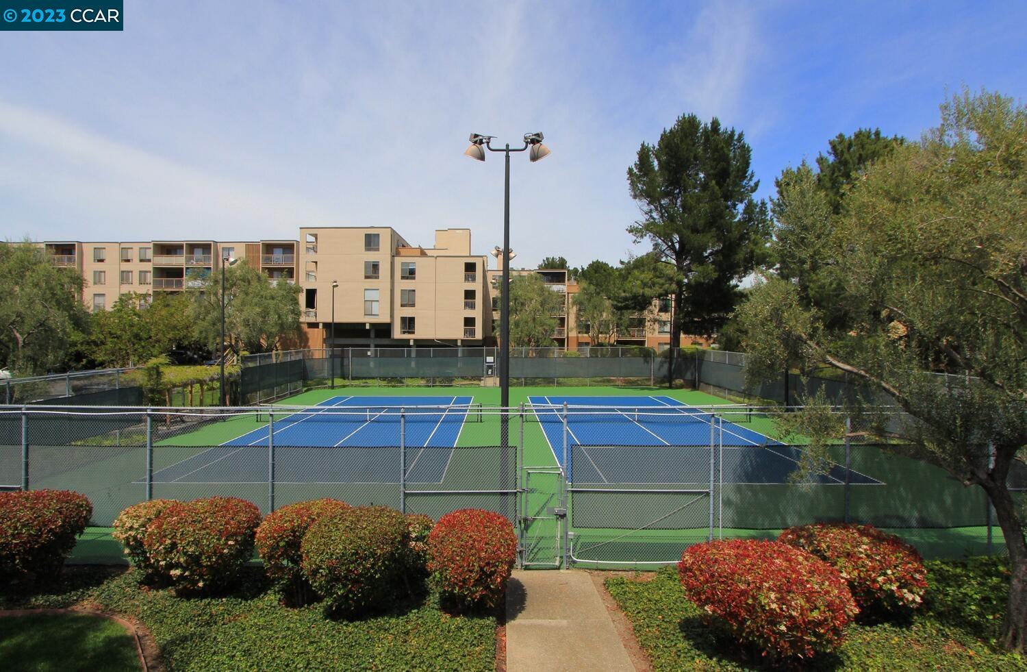 310 N Civic Dr Unit: 401