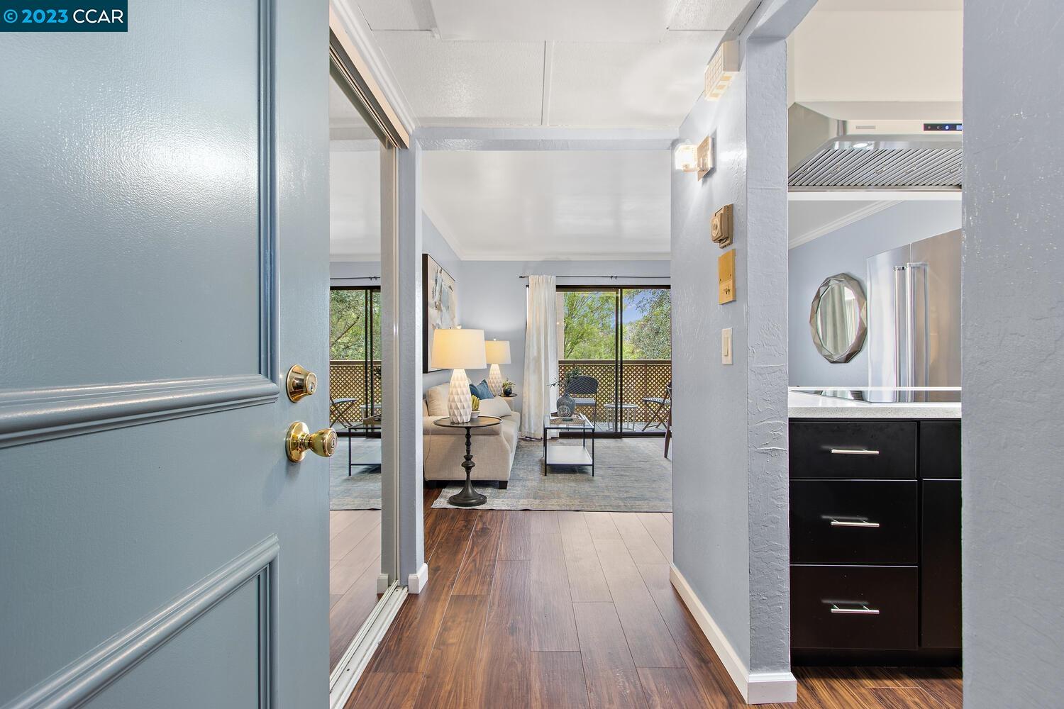 310 N Civic Dr Unit: 401