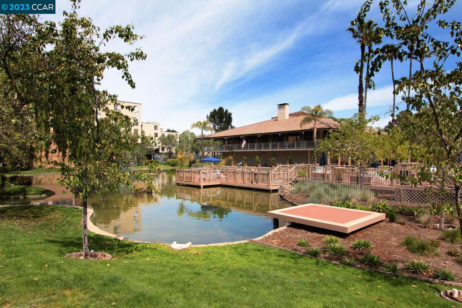 310 N Civic Dr Unit: 401