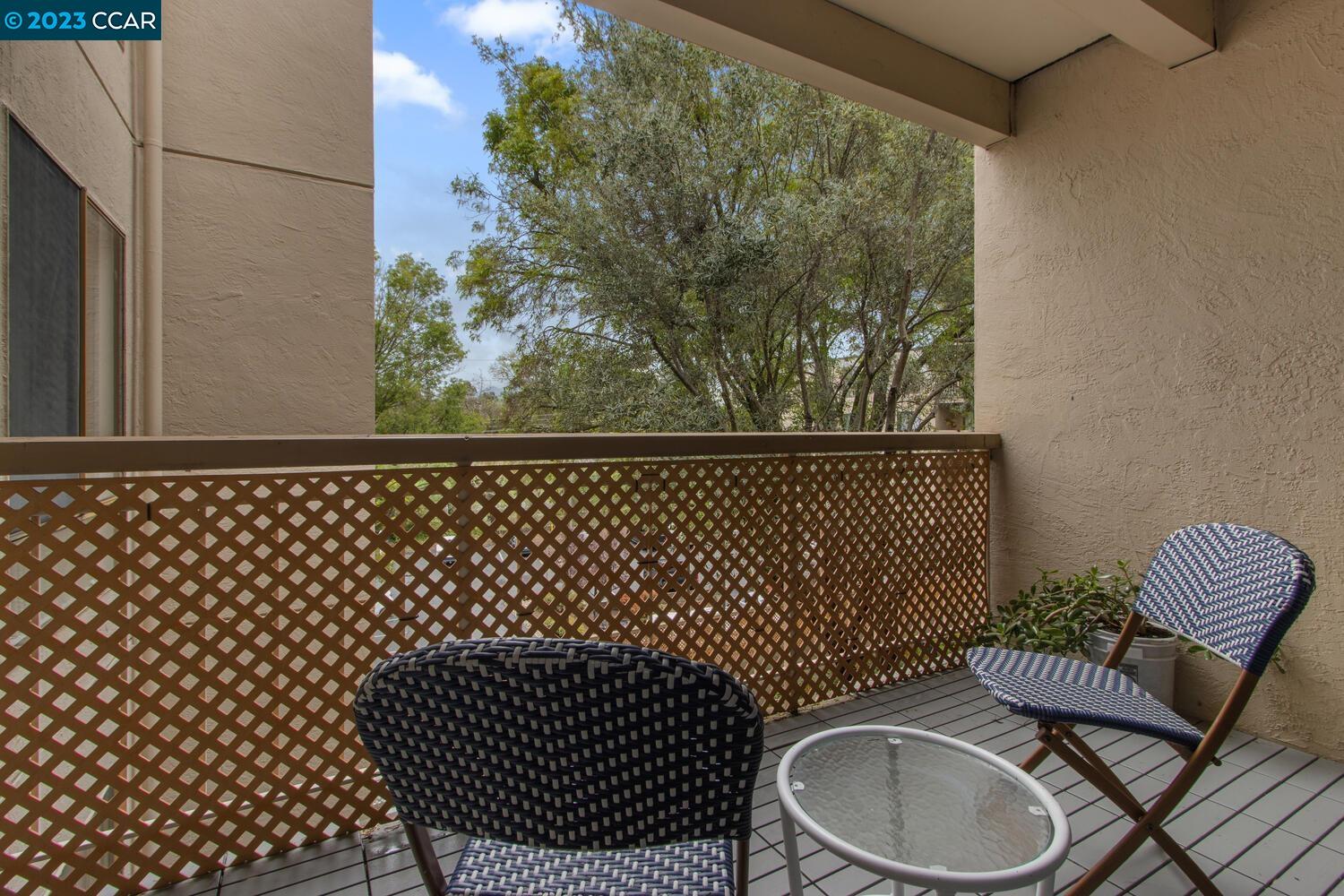310 N Civic Dr Unit: 401