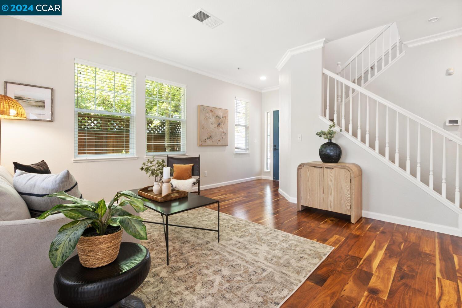 1261 Oakshire Ct