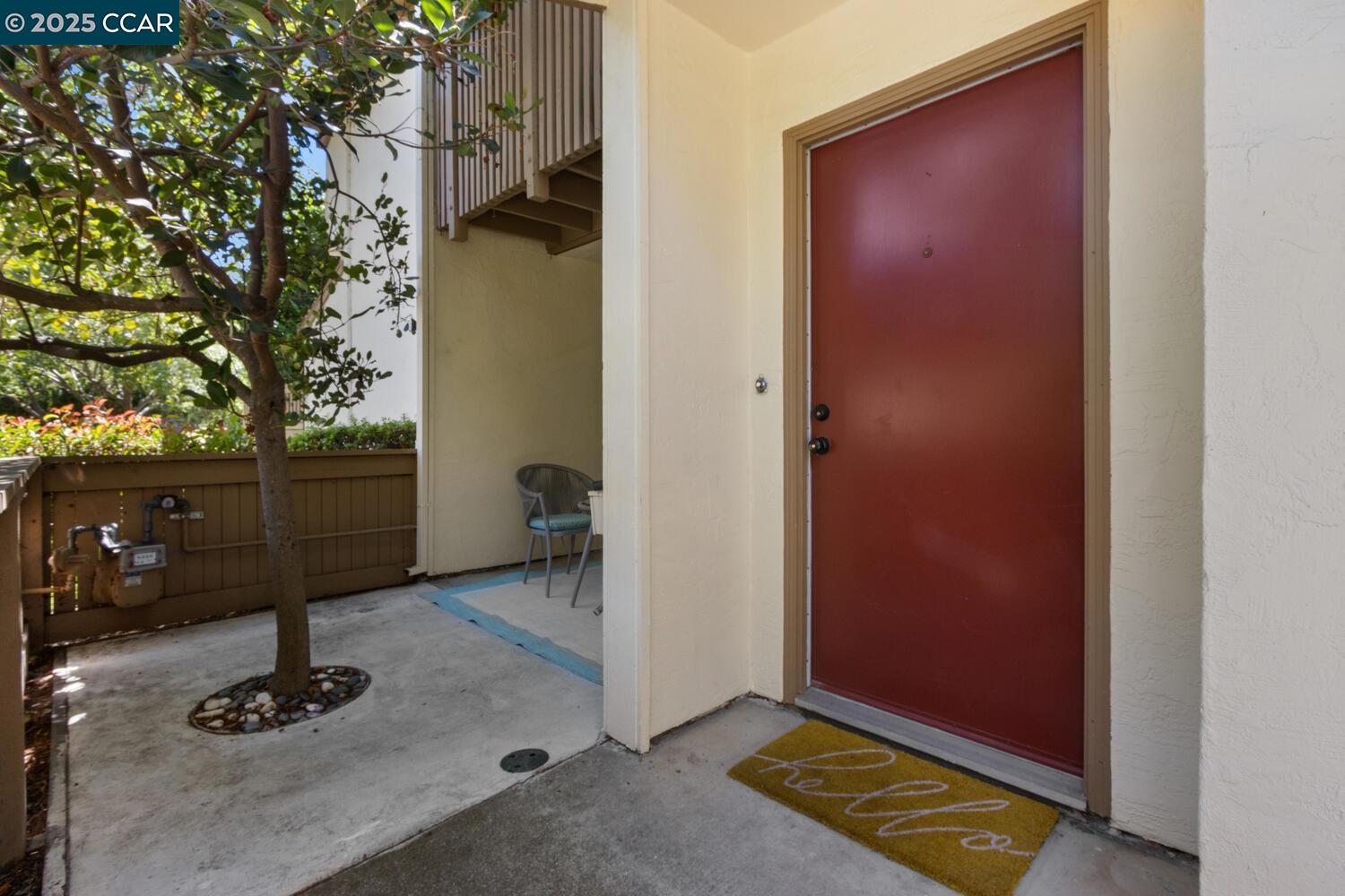 1864 Pomar Way