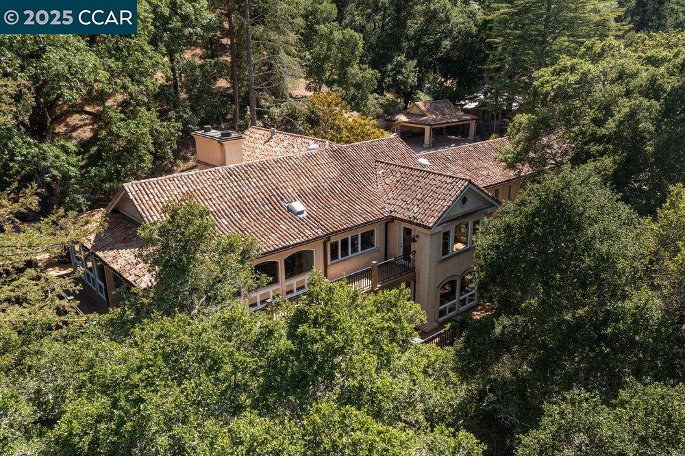 3949 Canyon Rd