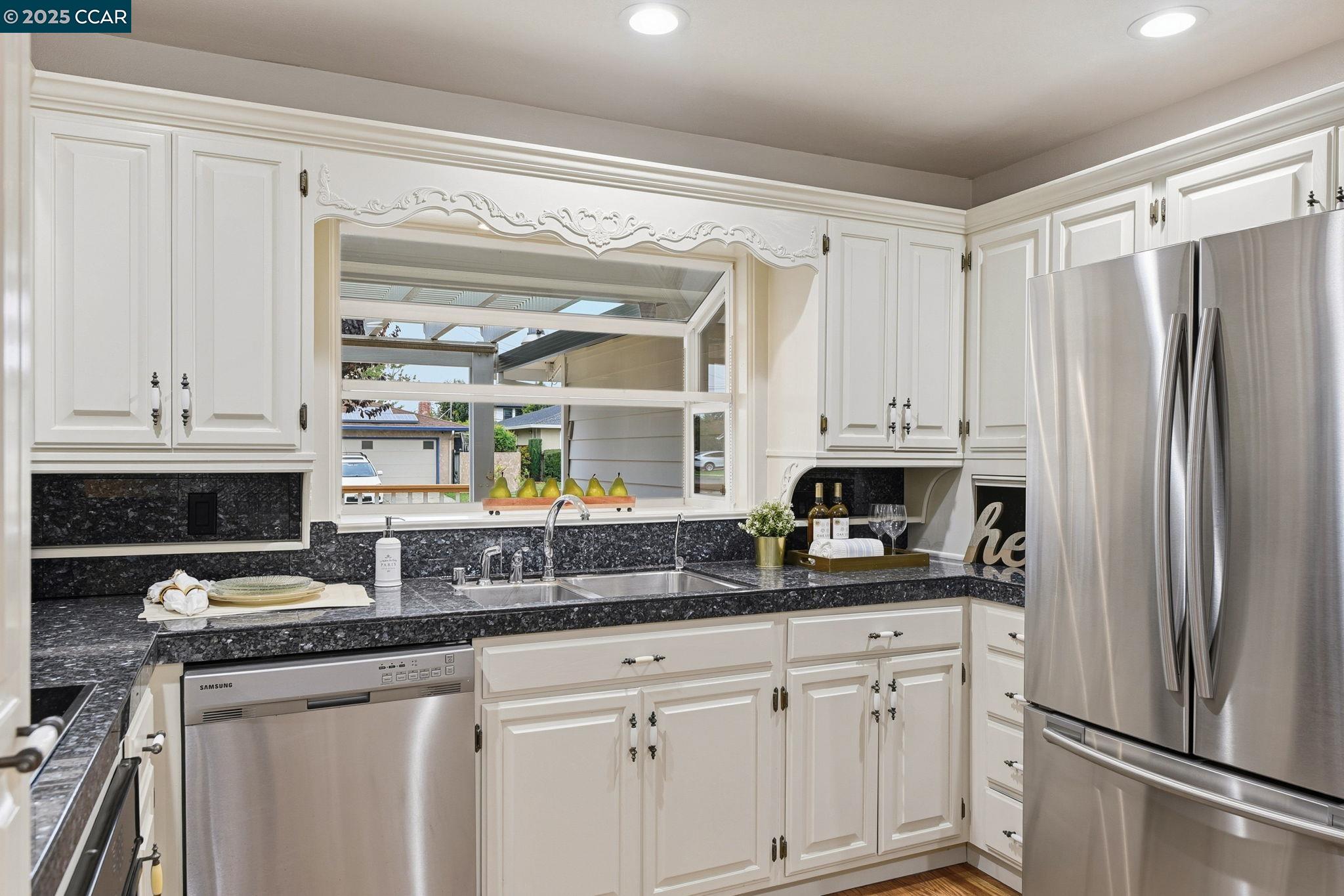 41882 Gifford St, Fremont