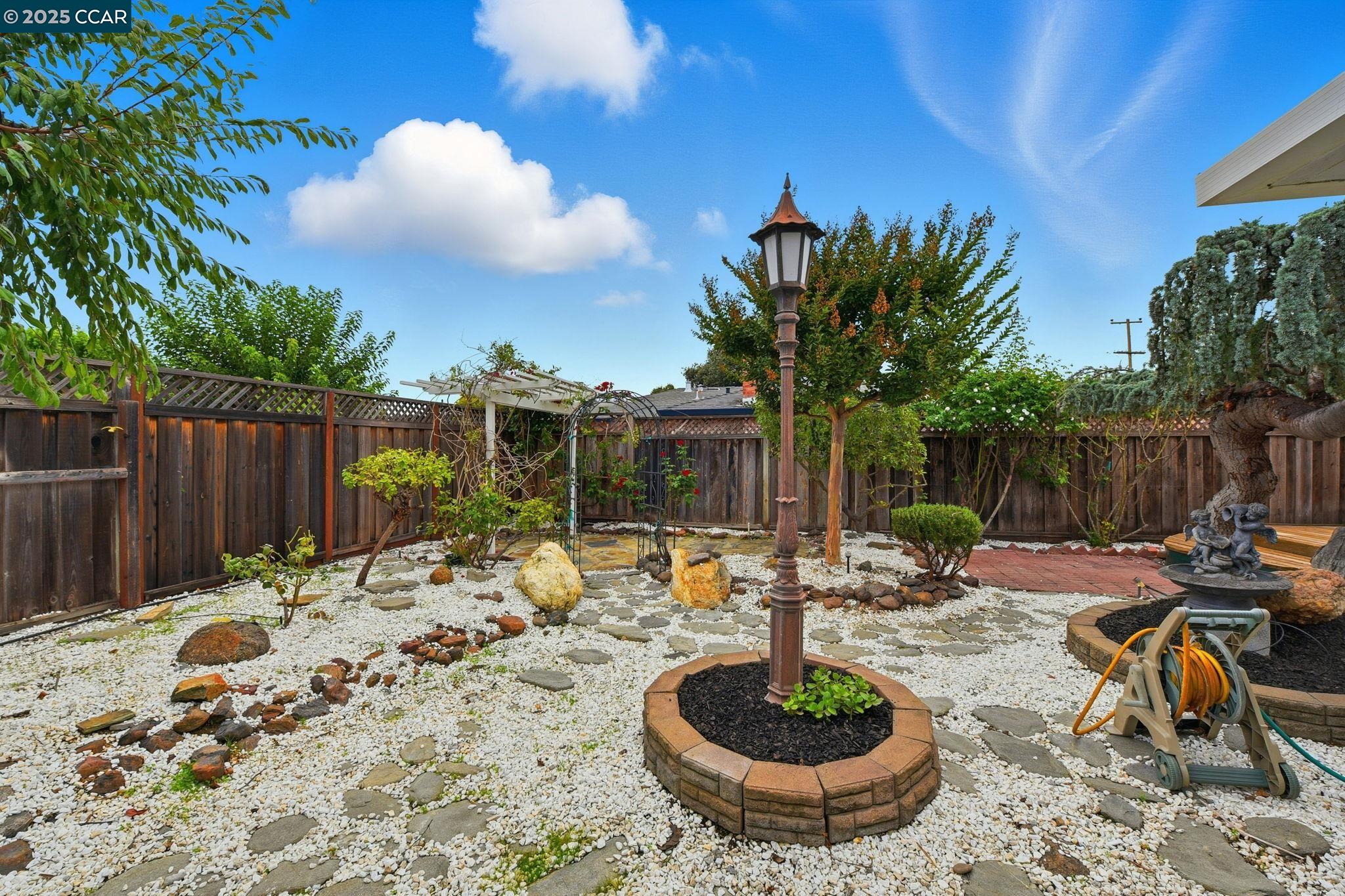 41882 Gifford St, Fremont