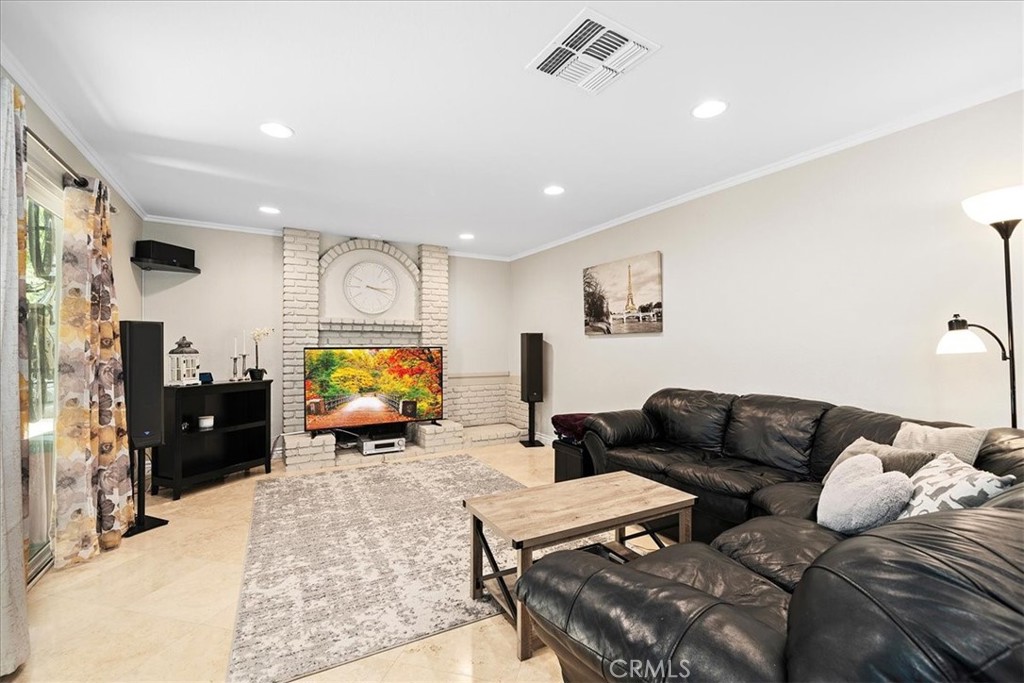 40246 Tuolomne Court