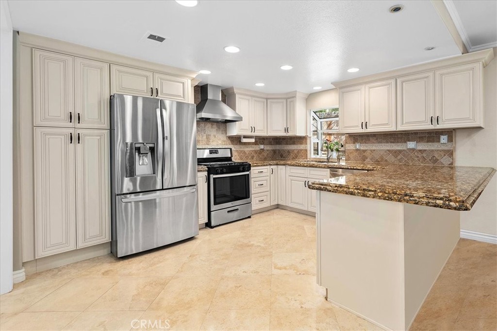 40246 Tuolomne Court