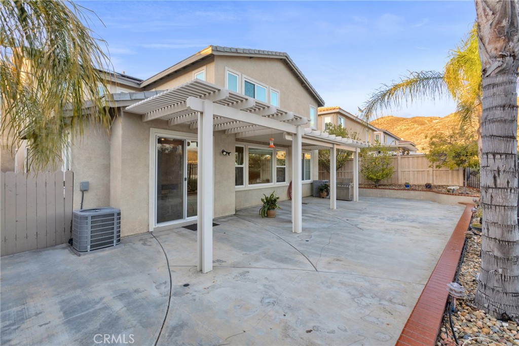 35425 Saddle Hill Road