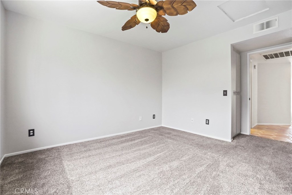 2568 Avenida Del Vista 203