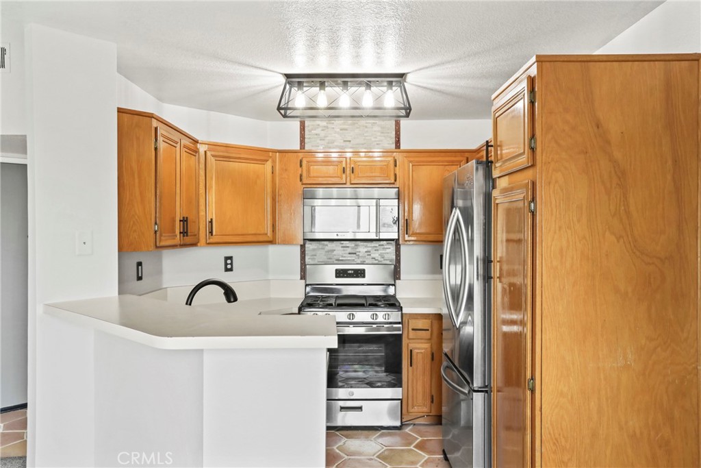 2568 Avenida Del Vista 203