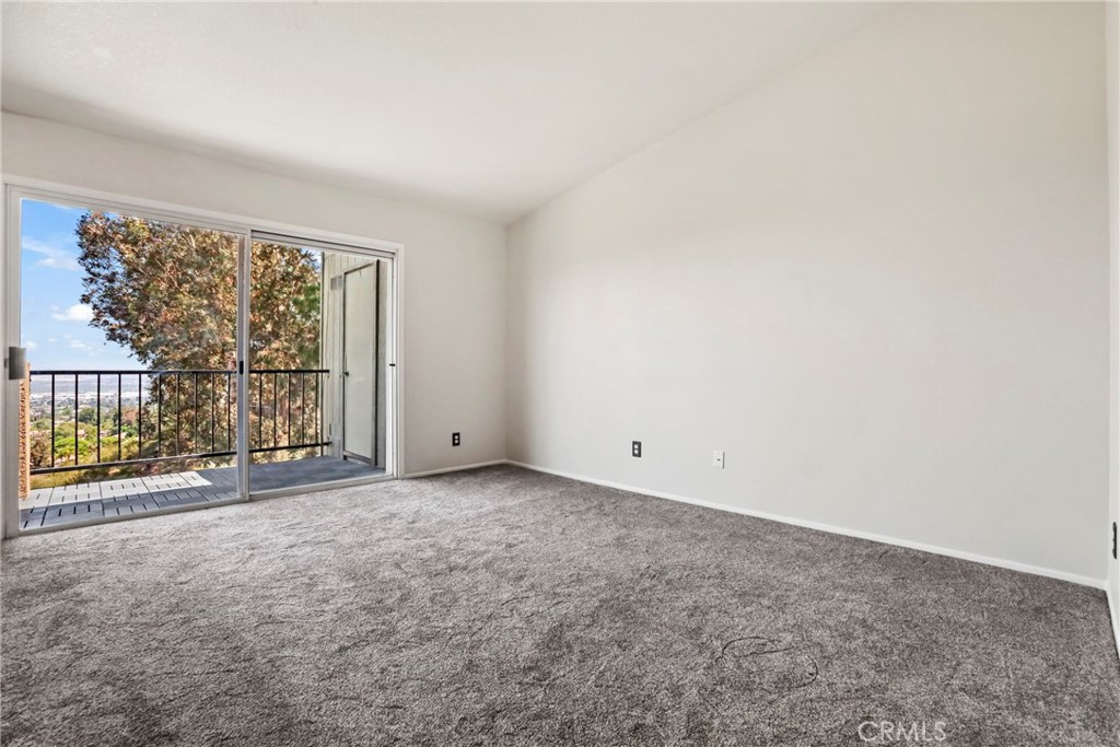 2568 Avenida Del Vista 203