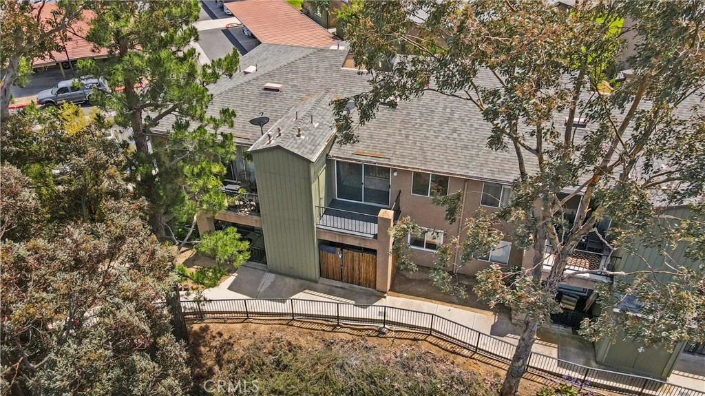 2568 Avenida Del Vista 203