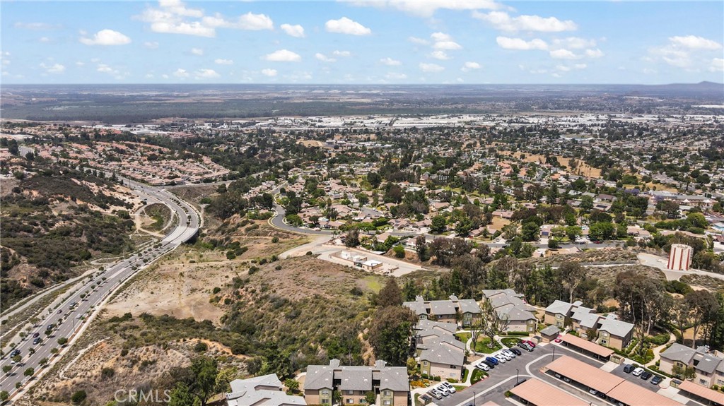 2568 Avenida Del Vista 203