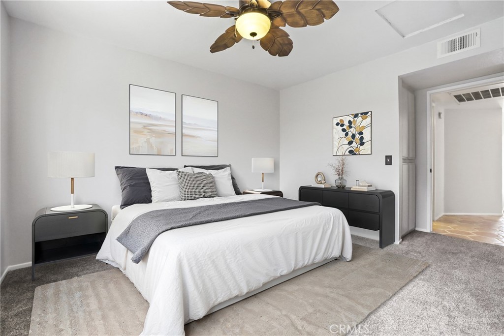 2568 Avenida Del Vista 203