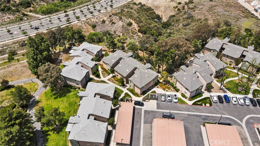 2568 Avenida Del Vista 203