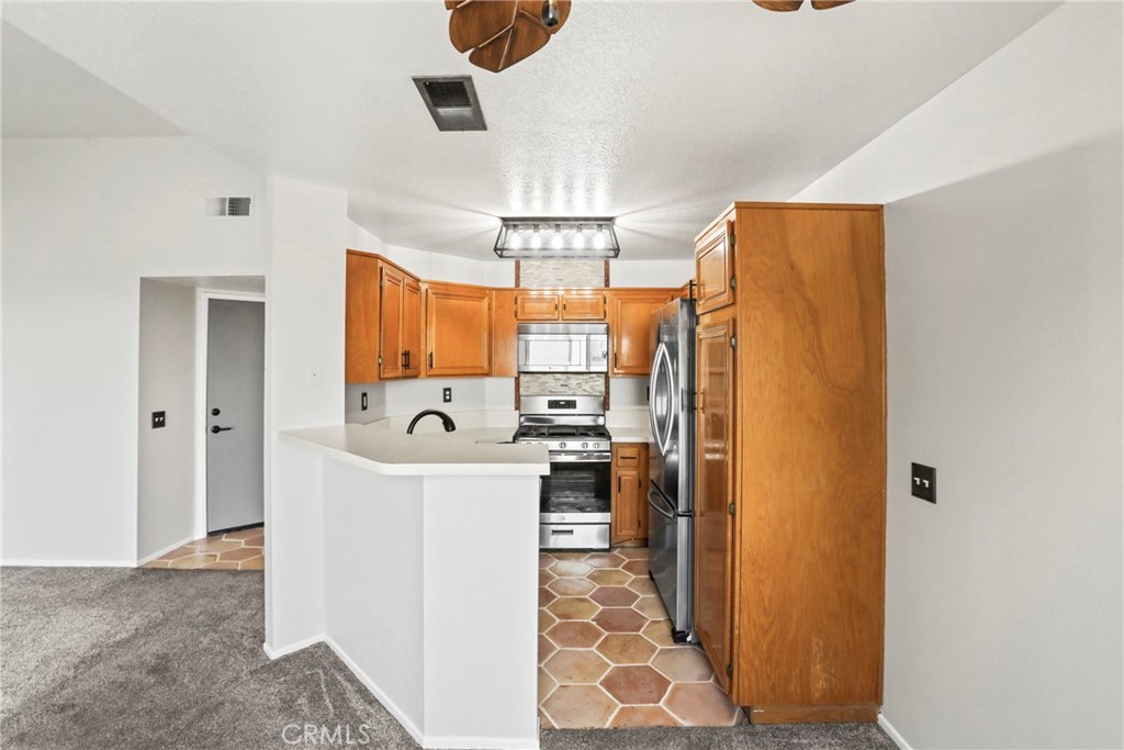 2568 Avenida Del Vista 203