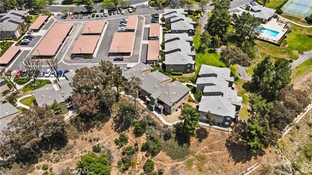 2568 Avenida Del Vista 203