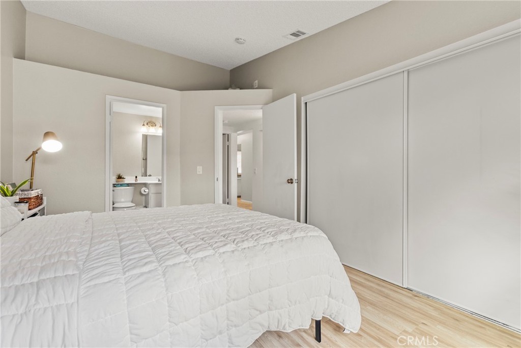 1878 Overland Street