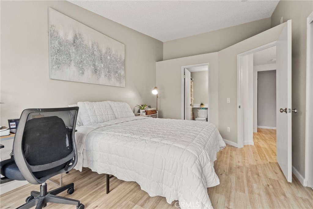 1878 Overland Street