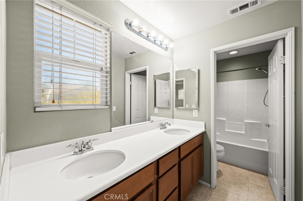 28362 Wellsville Street