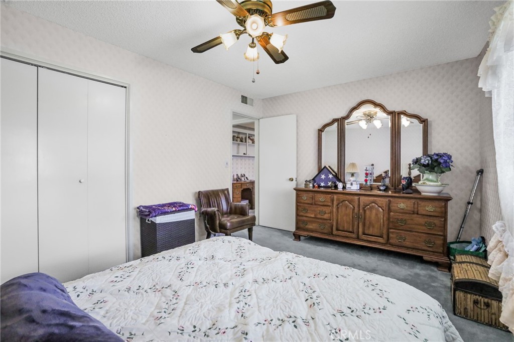 26806 Oakmont