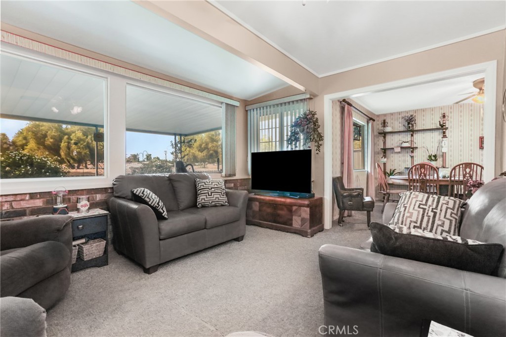 26806 Oakmont