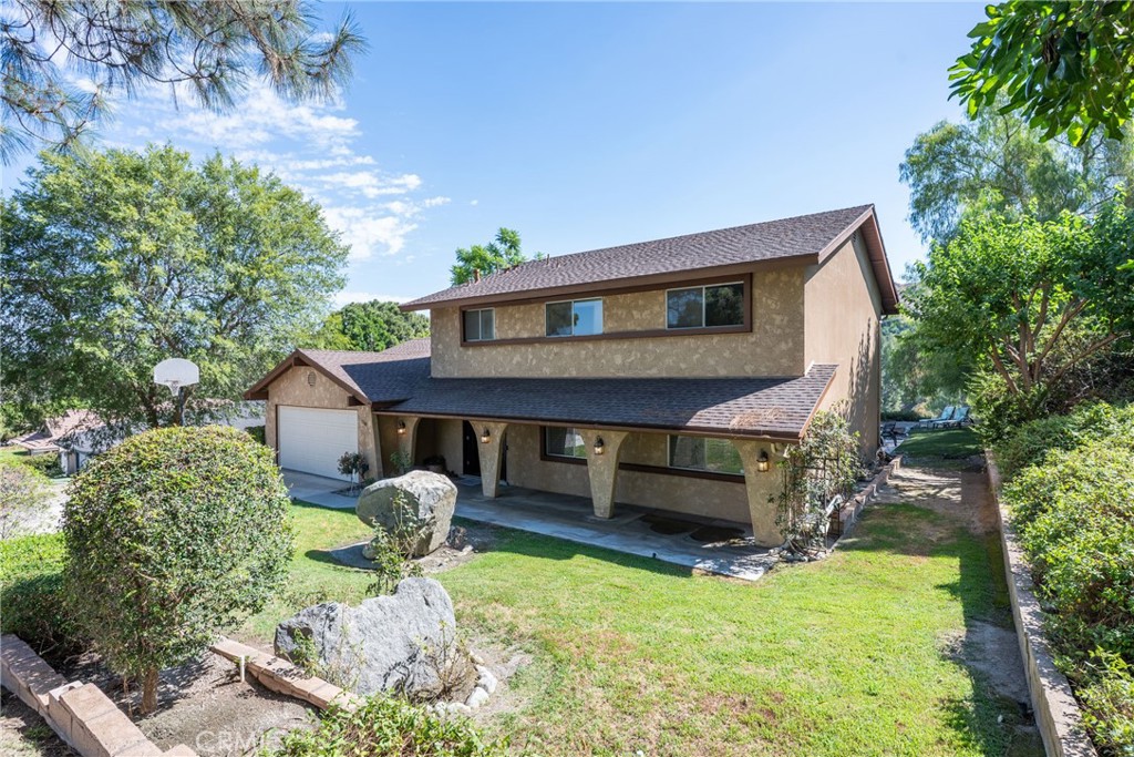 5740 Via Cervantes