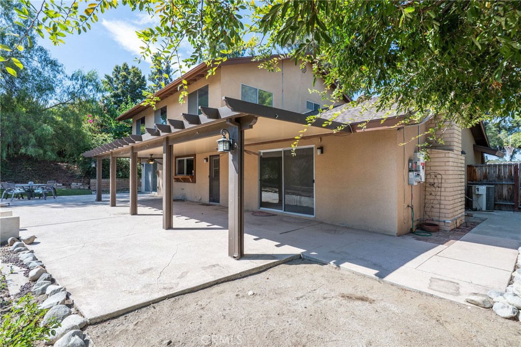 5740 Via Cervantes